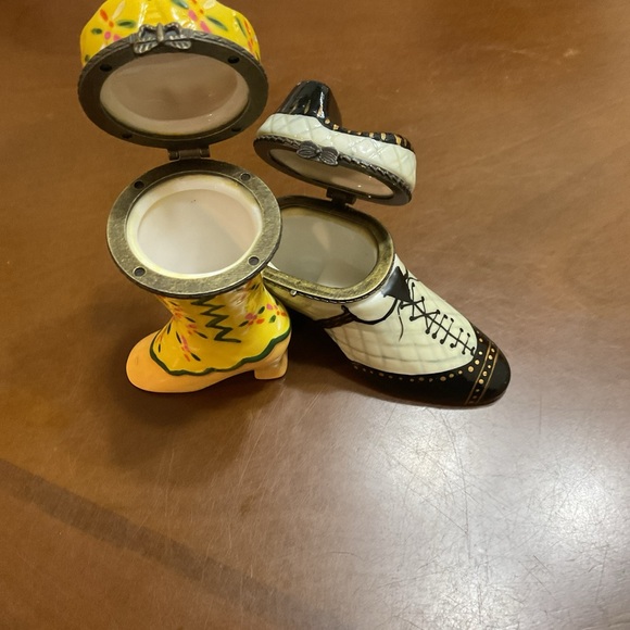 Porcelain Vintage Shoe Look Trinket, Pill, Jewelry Box. - Picture 2 of 10